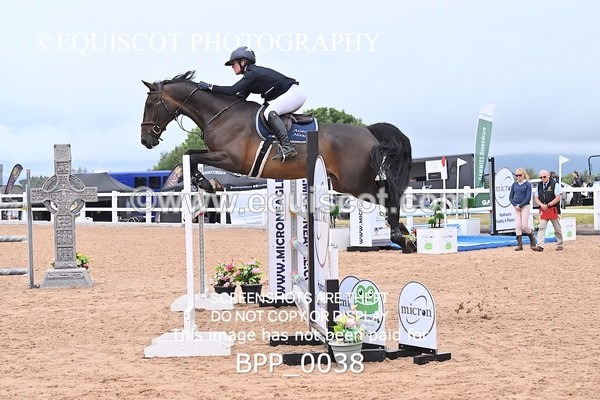 BPP_0038 - CLASS 25 SUN HOYS Redpost Equestrian Senior Foxhunter Second Round