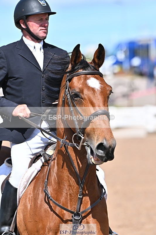 240619A-154152-00930 - Cls 5 Snr Foxhunter and 1.20m Open