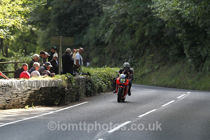 FOM_1154 - Classic TT Lap of honour