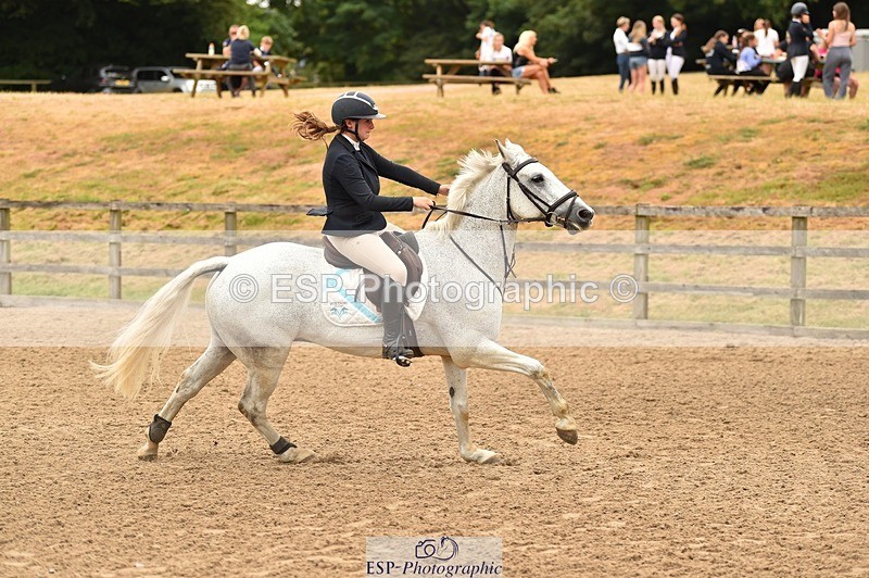 230618-134036-12763 - Cls 25 Pony Foxhunter & 1.10m Open