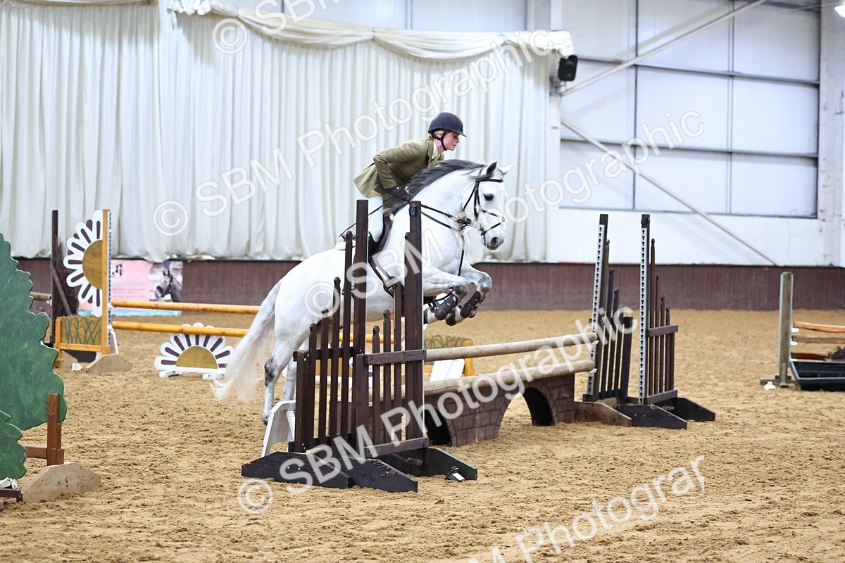 SBM_003627 - Class 37 - 80cm Training Stakes