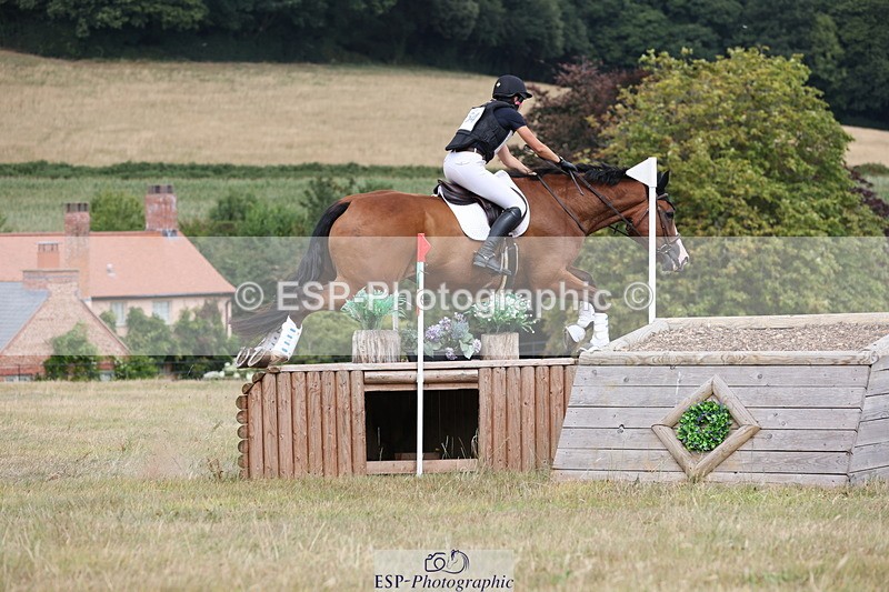 250802A-143235-05052 - F-254-Lucie.Bouchet-HALLOWEEN.NOUV