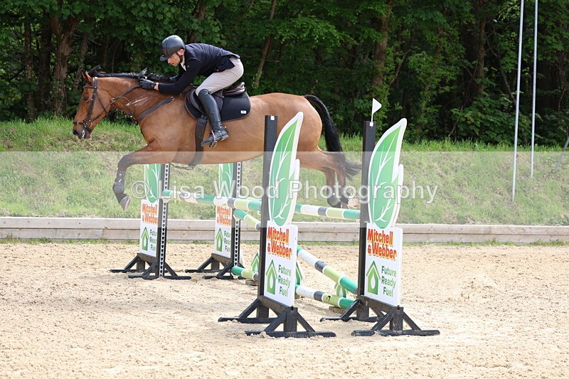3E7A9266 - Class 7: Senior 1.05m