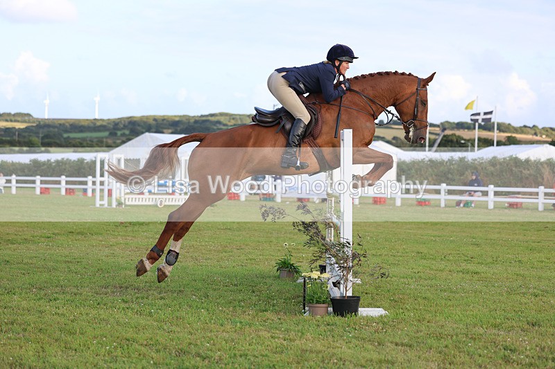 3E7A4990 - Class C1: Showjumping Senior Newcomers/1.10m open
