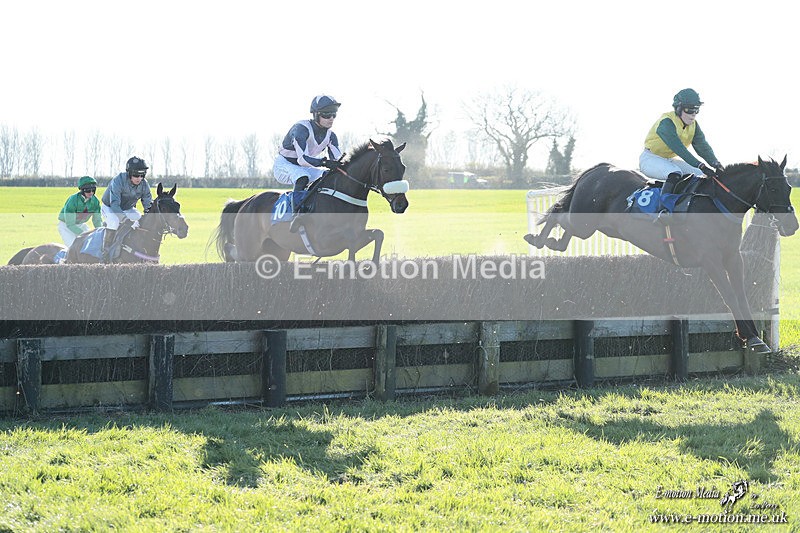 PtP 210326 1009 - VWH Cirencester Races 21/03/26