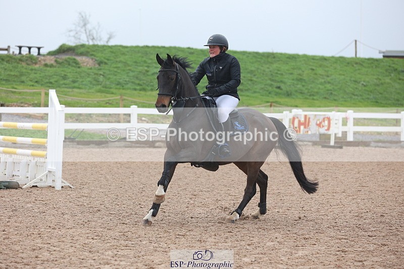 231112A-103918-03386 - Cls 17 Blue Chip Novice Winter Qualifier