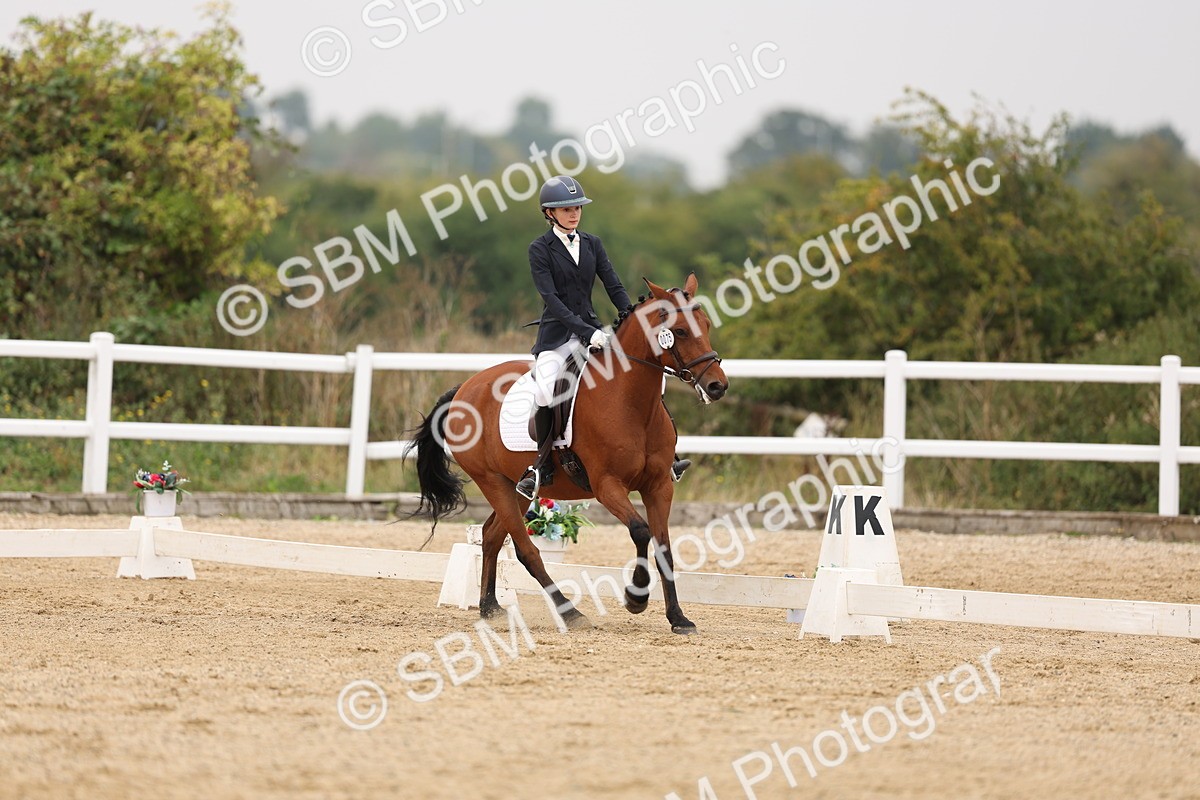 SBM_01516 - Class 9 - Novice 27 Champs