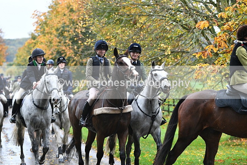WJ5_6244 - B&B walk back for Hunt Tea !