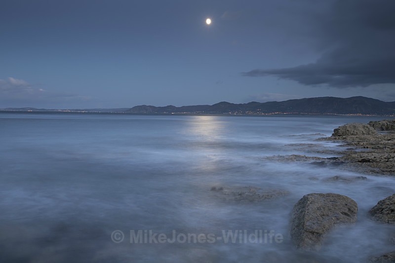 Moonrise at Penmon point, Anglesey - ANGLESEY @ NORTH WALES LANDSCAPE PHOTOGRAPHY