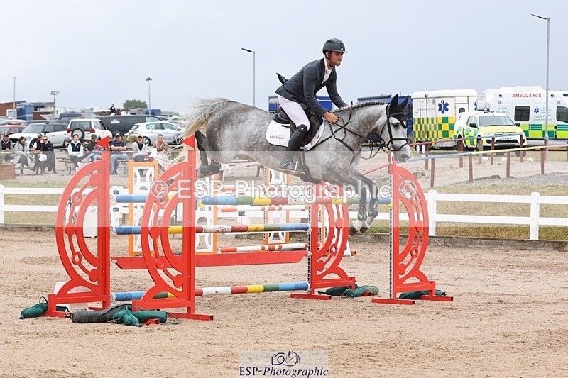 250717-132116-05284 - Cls 1, 3 Star Small Tour Start to Break