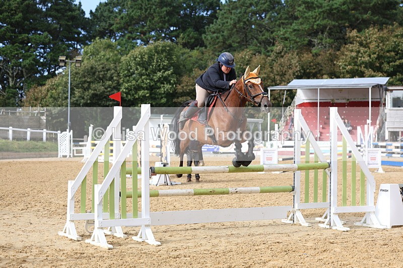 3E7A0558 - Class 13: Senior Newcomers/1.10m open