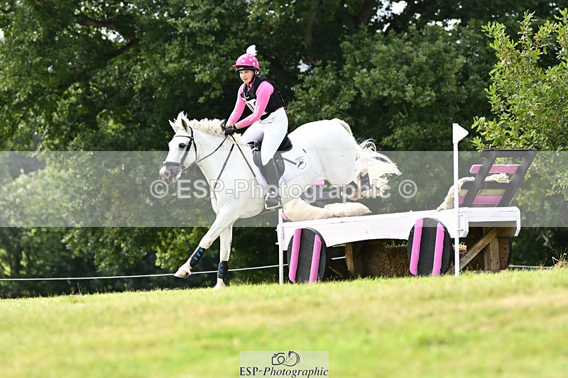 240825X-140143-34888 - 80cm XC 14.30 to 15.30