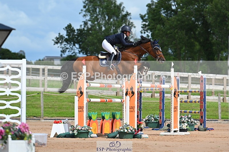 230721A-154255-07387 - Cls 10, 2 Star Big 1.45m Start to break