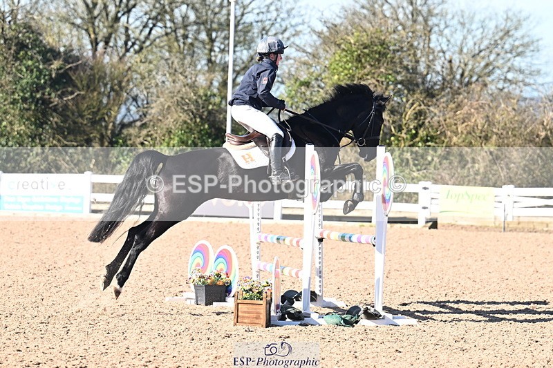 260318B-095049-00003 - Clear Round & Brit Nov 90cm