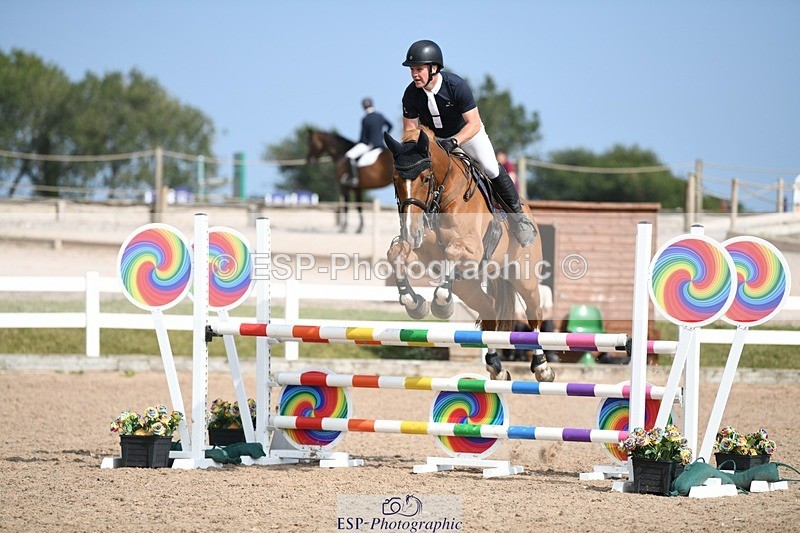 250725-163239-03947 - Cls 10 1.05m Amateur Quali