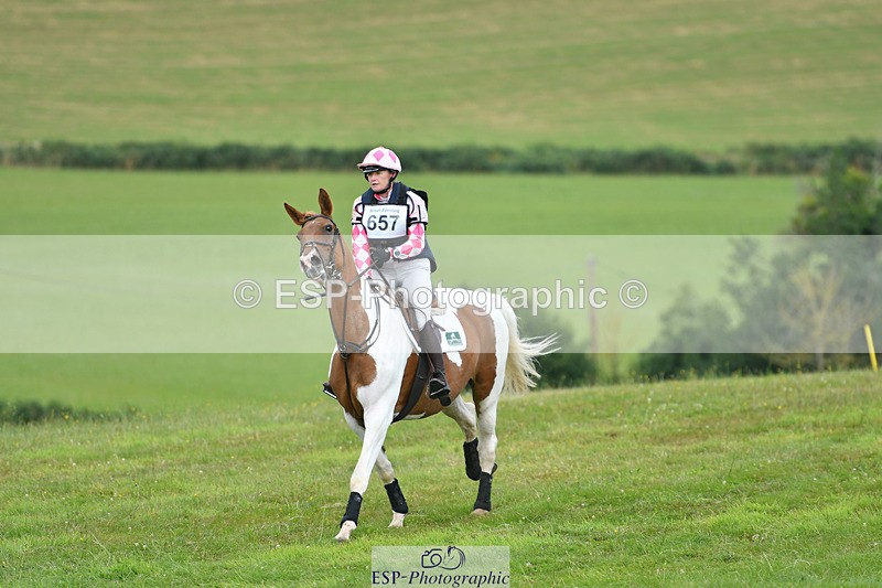 240804-152806-17646 - 657-Althea_Bleekman-SHOVERN_ON_ICE