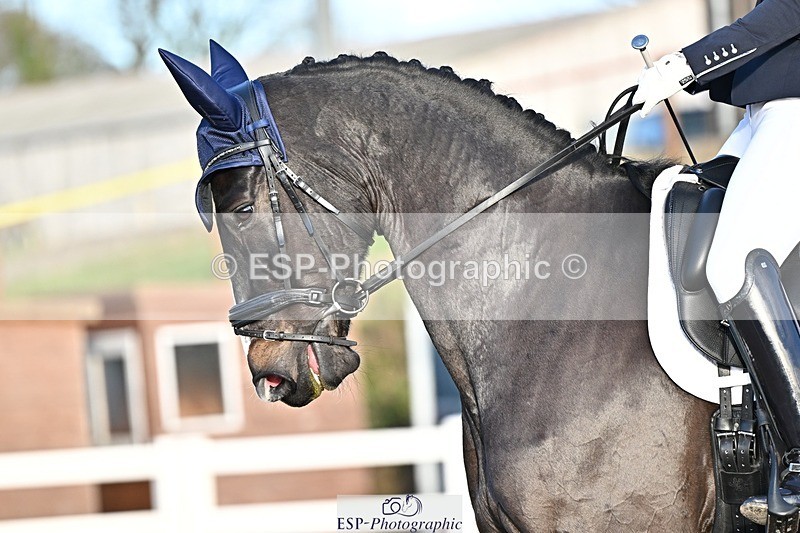 241214-135536-02663 - 124-isobel.goodwin-Milano.van.hof.olympia