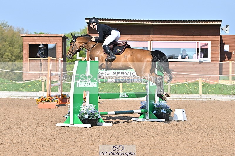 240509A-090044-00405 - Cls 8 Foxhunter