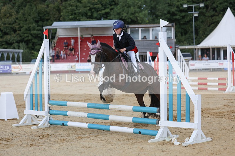 3E7A6500 - Class 3: 60cm Juniors and Seniors