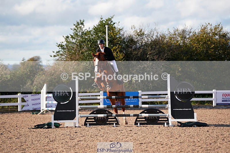 241027A-140340-03083 - SUN Cls 15-17 Children on Horses