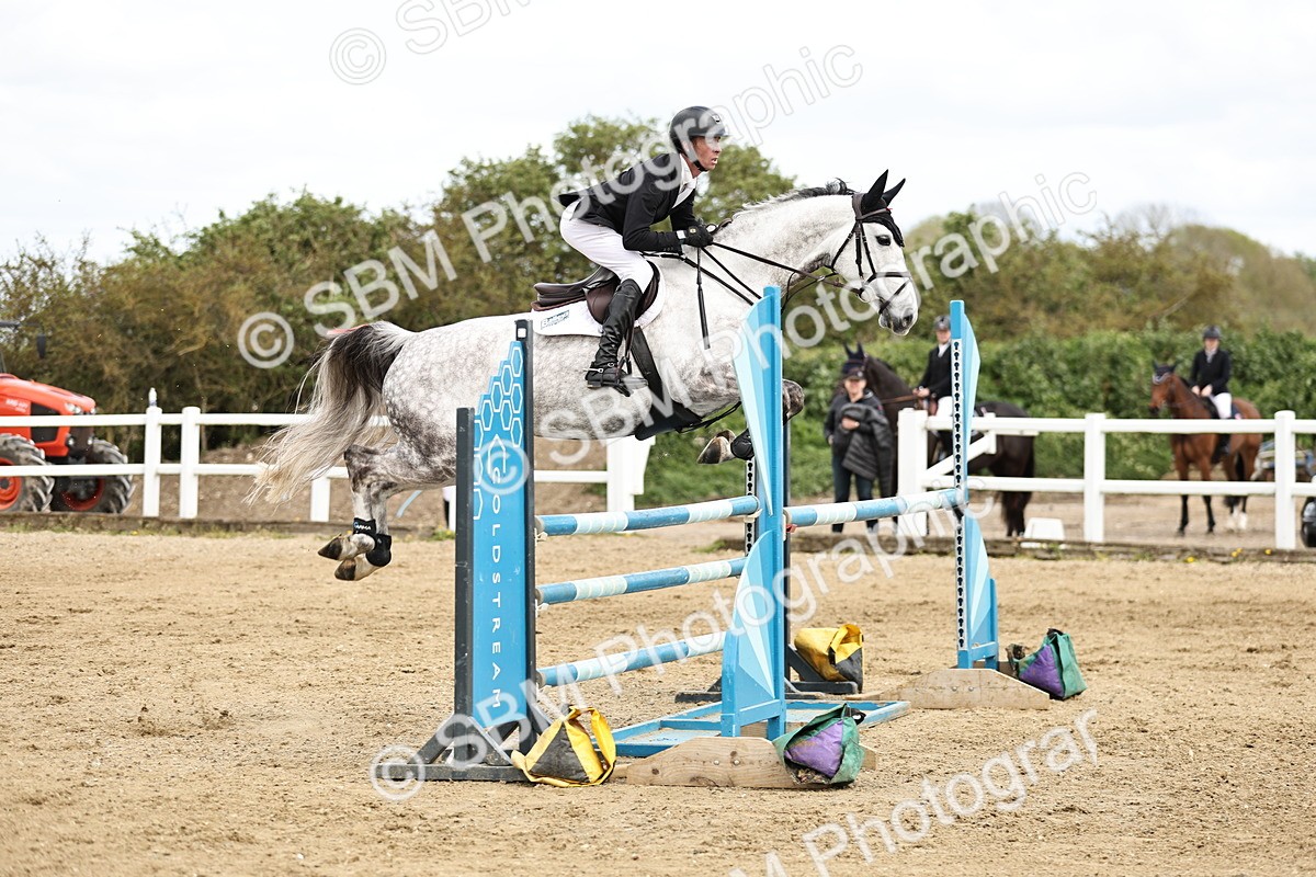 SBM_001273 - Class 4 - Senior Newcomers - 1.10m
