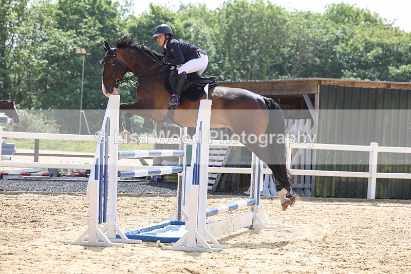 3E7A1057 - Class 13: Senior Newcomers/1.10m open