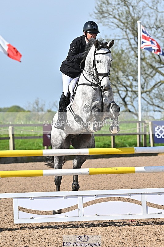 240509A-092537-00547 - Cls 8 Foxhunter