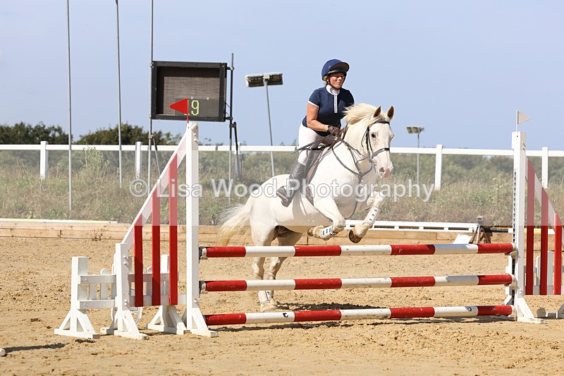 3E7A1331 - Class 9: 80cm Senior