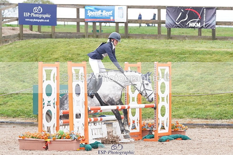 250419-102412-08347 - 564-Elle.Slack-JINX