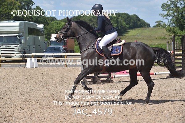 JAC_4579 - CLASS 7 Senior Foxhunter/ 1.20m Open