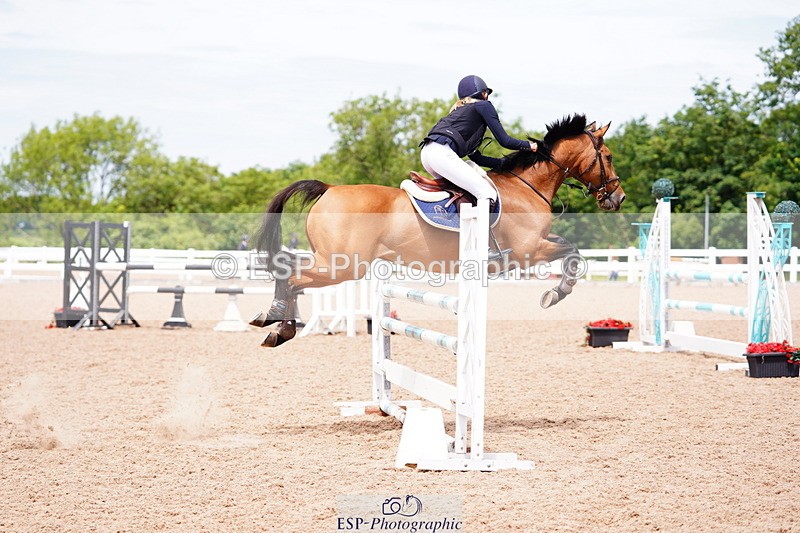 240629A-125310-05485 - Cls 18 Newcomers and 1m Open