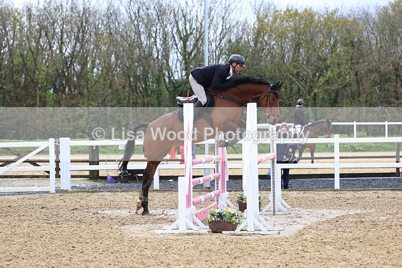3E7A1798 - Class 7: Senior Newcomers/1.10m open
