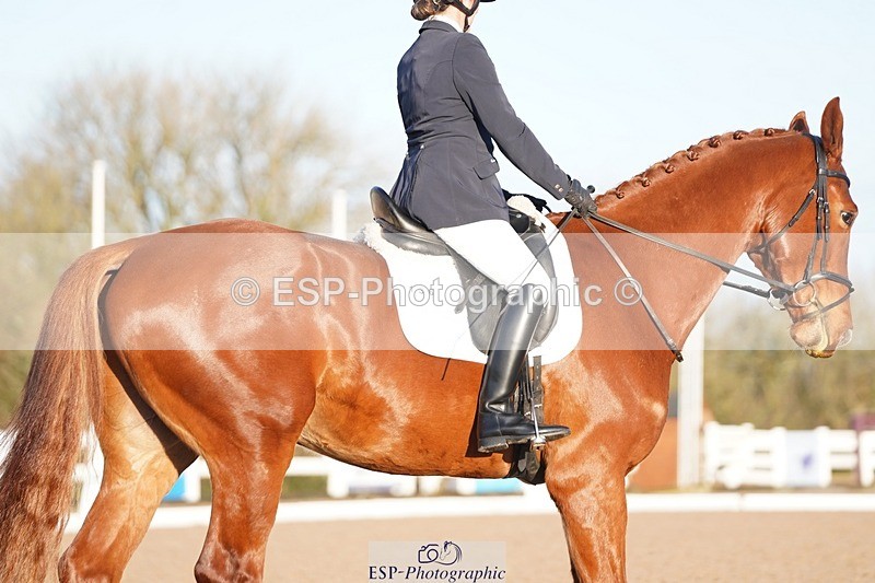 241214-103902-00221 - 136-NATALIE.PASSMORE-U.Legend