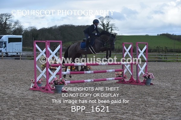 BPP_1621 - CLASS 9 Pony Newcomers/ 1m