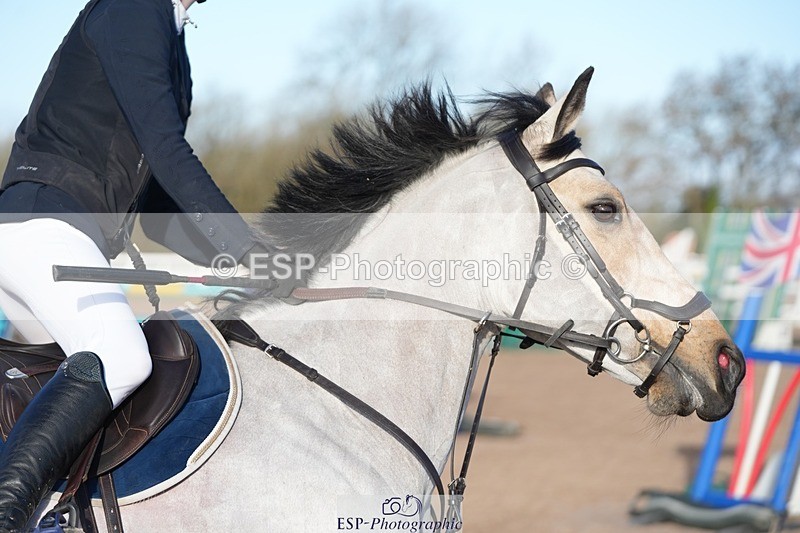 251130-122740-01182 - Cls 9 Pony Fox & 1.10m Open