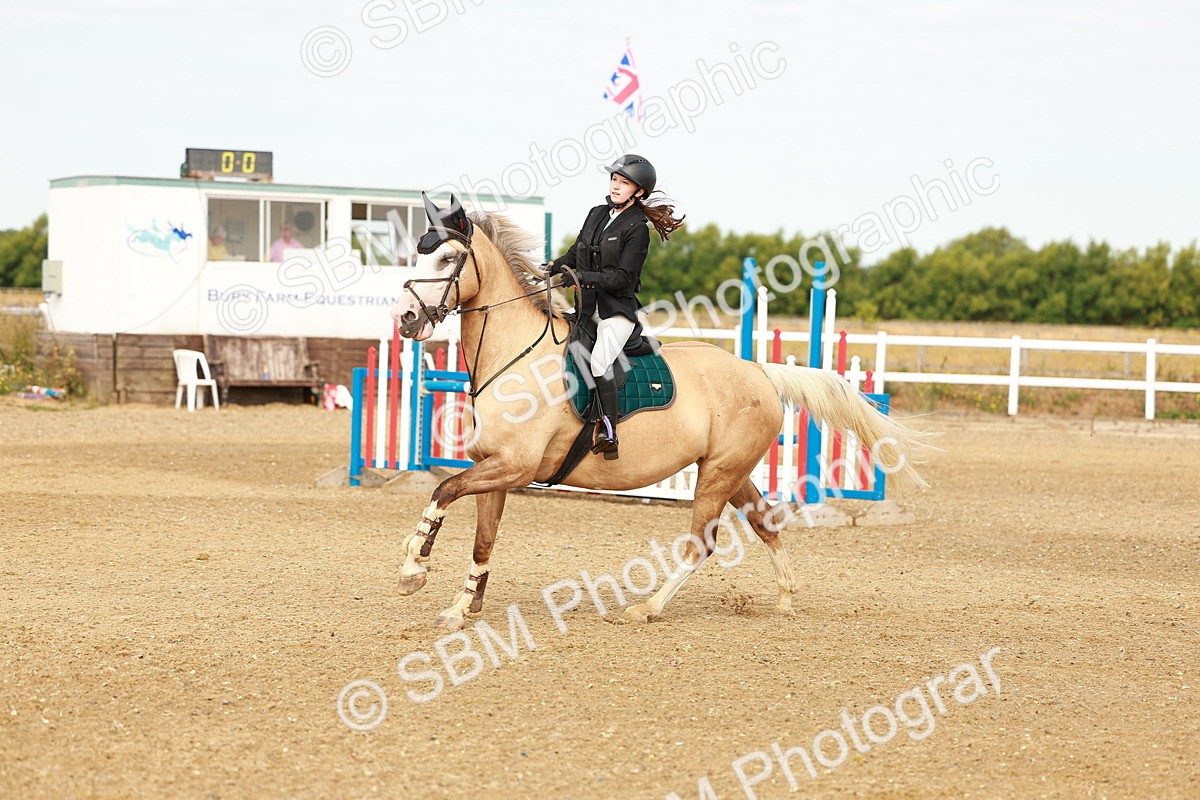 SBM_002055 - Class 8 - Clear Round