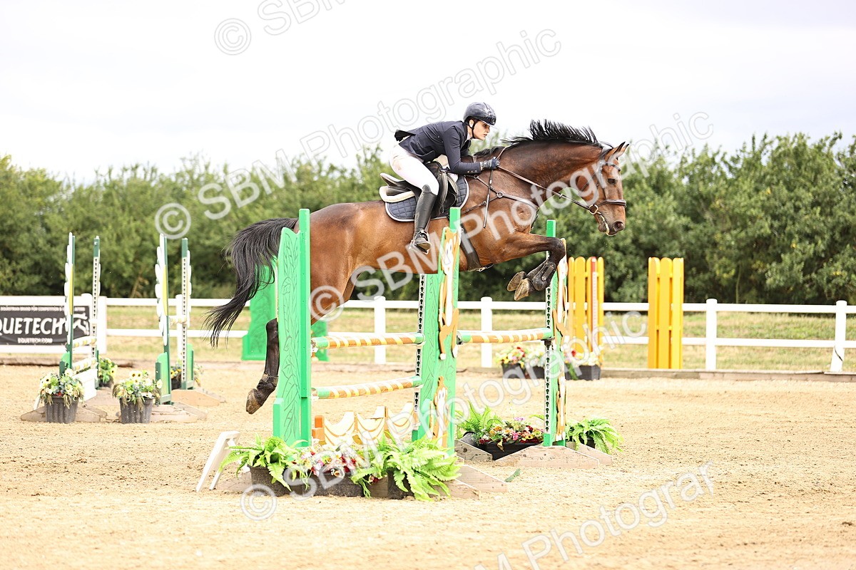 SBM_003068 - Class 21 - Senior Newcomers - 1.10m