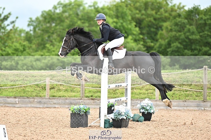 250607-121008-01014 - Cls 10 Pony Newcomers and 1m