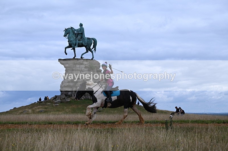 DSC_6562 - Time at Statue 12:45 to 13:15