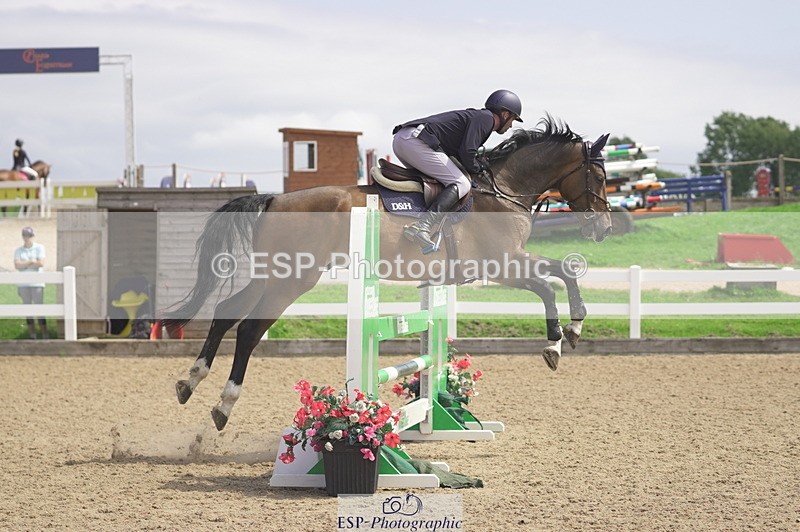 230810A-131832-02378 - Cls 4 1.05m Amateur Quali