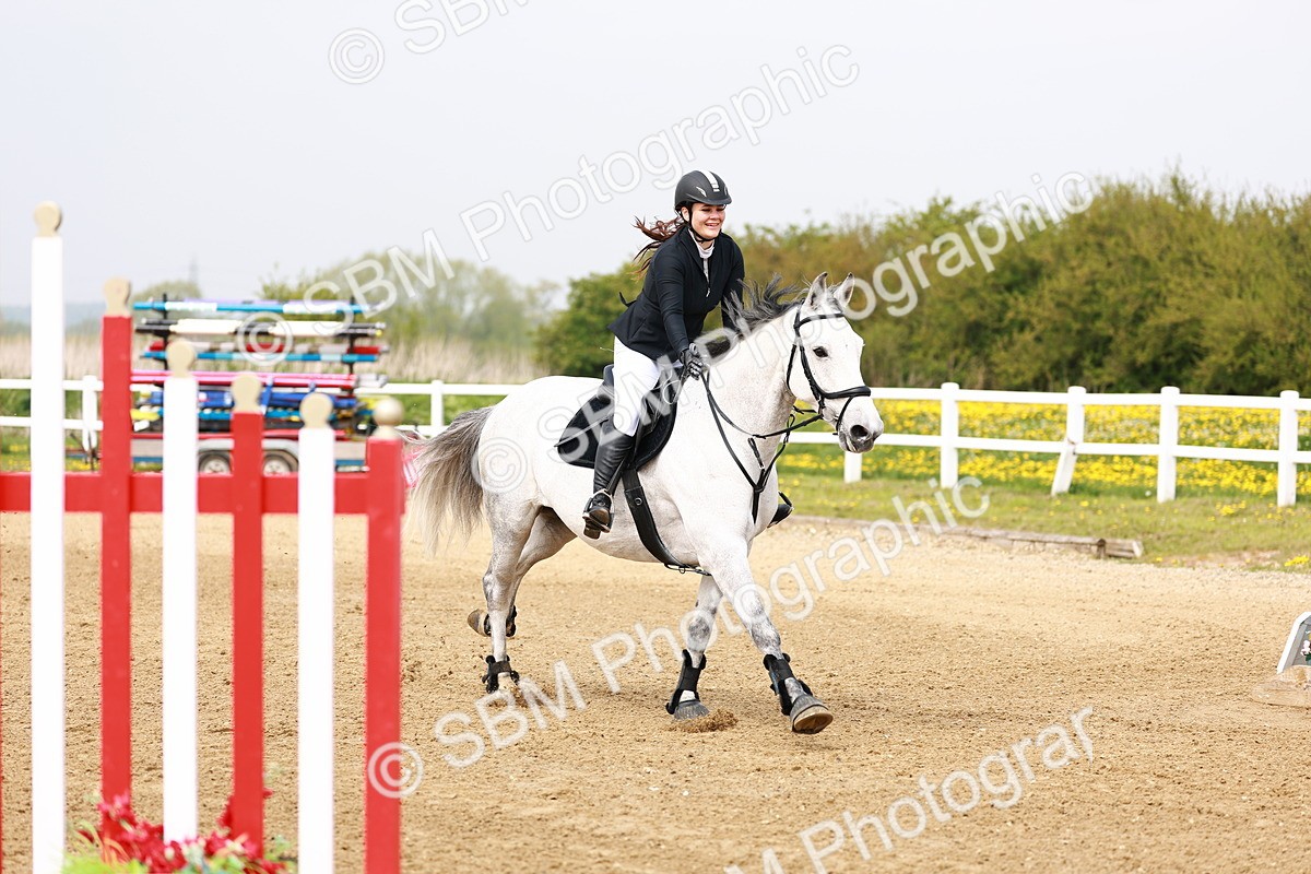  - Class 17 - Senior 1.05m