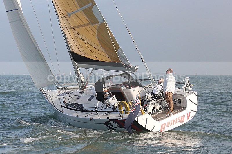 151031 BATFISH GBR2741R WT7A5794 - Sailboats - monohull
