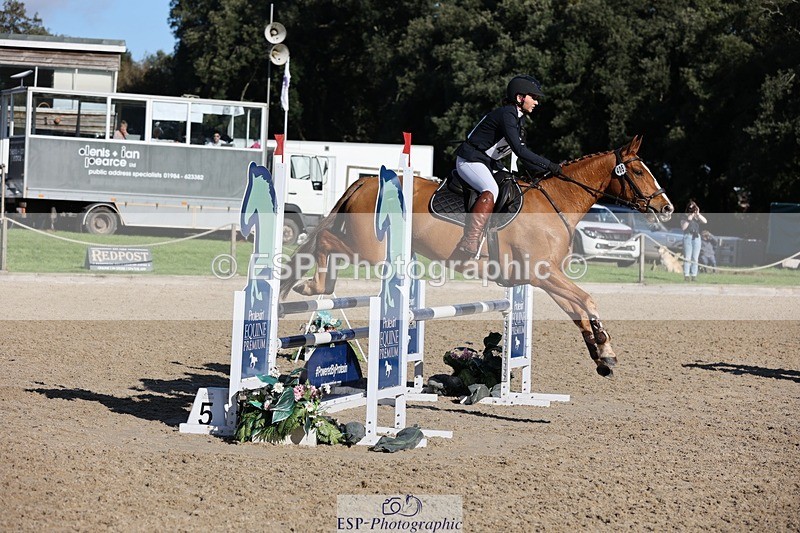 241027-113458-16864 - 405-Lucy.Strong-ON.PLANET.MARS