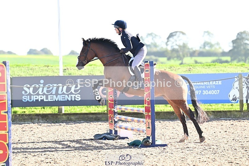 250920-164230-01926 - Cls 23 UnAffiliated 80cm Derby