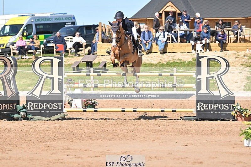 240420A-140902-11624 - Cls 7, 2 Star Medium Tour 1.35m