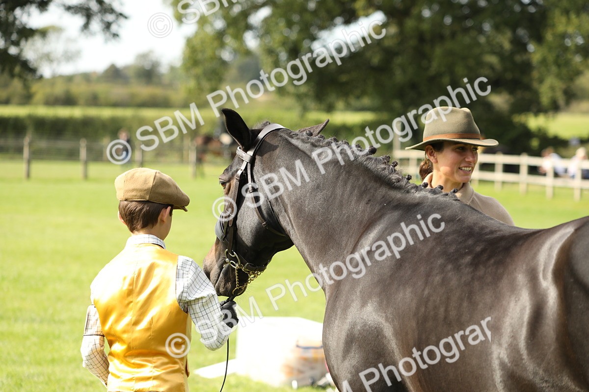 SBM_68687 - S40 - Junior Handler 9-12 Years