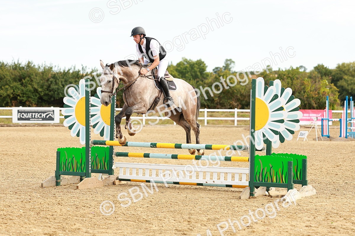 SBM_002413 - Class 9 - Senior British Novice - 90cm