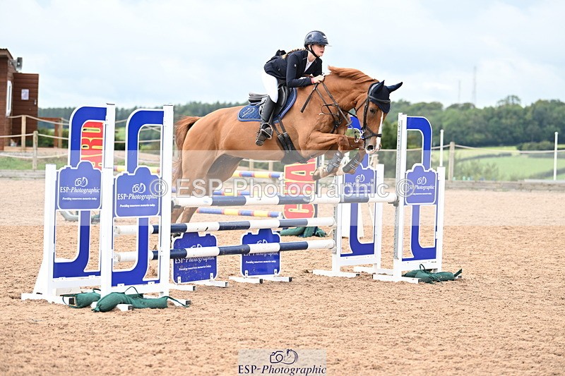 240908A-132747-03987 - Cls 15 U21 Intro 90cm-1.00m  Team Comp