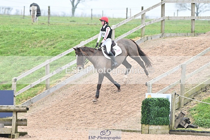 250118-140831-01441 - Cls 3A&B 90cm 13.20 to Coursewalk