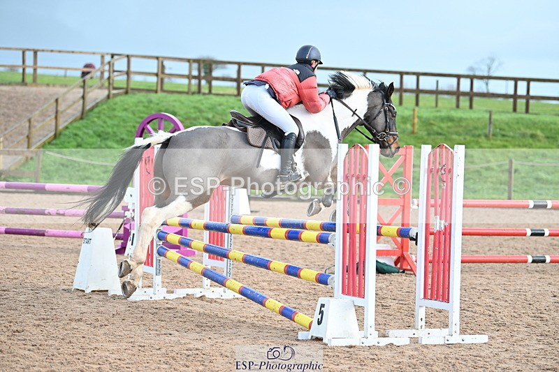 231203A-121324-01096 - Cls 18+19 Club and Schools 90cm